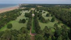 Patrimoine historique en vue aérienne cimetière militaire Américain de Colleville