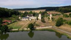 Patrimoine religieux abbaye de Mortemer photo par drone