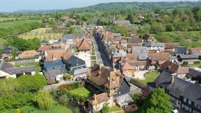 Photographie aérienne par drone de Beuvron en Auge