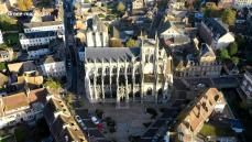 Photographie aérienne par drone de l église de Louviers en Normandie