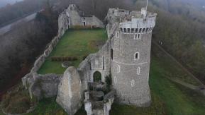 Prise de vue aérienne par drone du patrimoine historique château robert le diable en Normandie